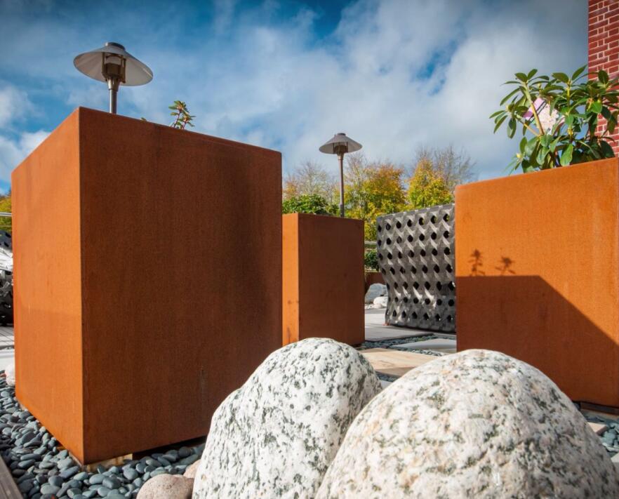 芒康锈钢板花箱